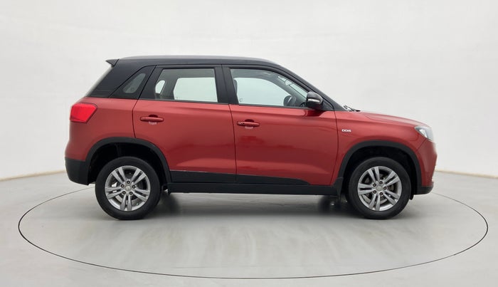 2017 Maruti Vitara Brezza ZDI PLUS DUAL TONE, Diesel, Manual, 1,03,256 km, Right Side View