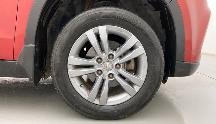 2017 Maruti Vitara Brezza ZDI PLUS DUAL TONE, Diesel, Manual, 1,03,256 km, Right Front Wheel