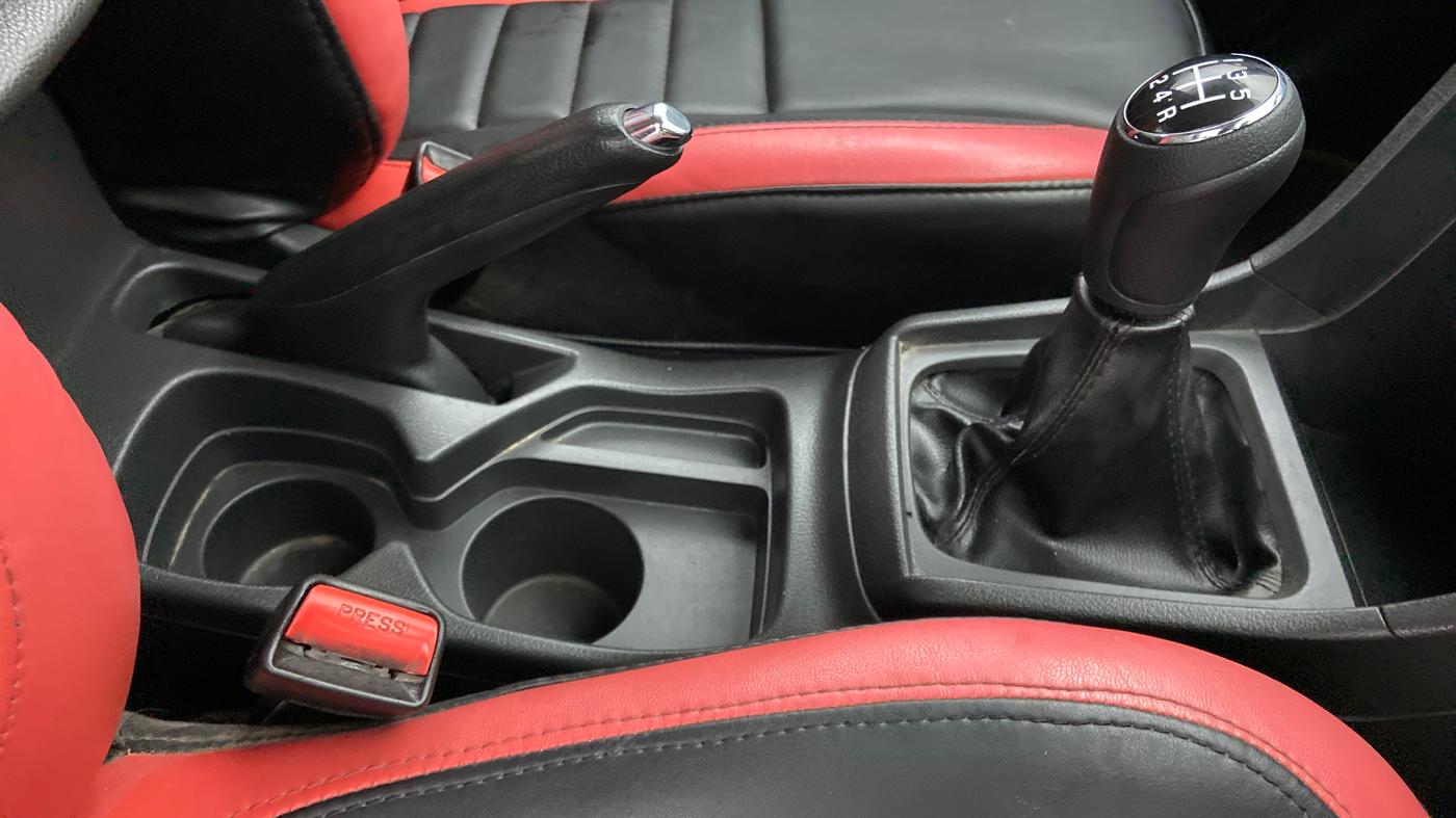 2017 Maruti Vitara Brezza ZDI PLUS DUAL TONE, Diesel, Manual, 1,03,256 km, Gear Lever