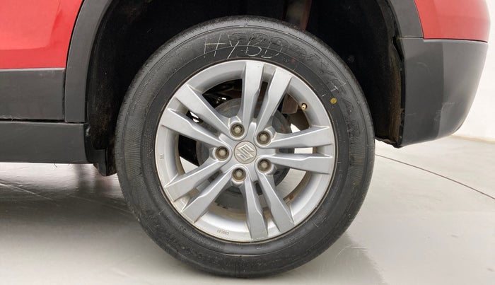 2017 Maruti Vitara Brezza ZDI PLUS DUAL TONE, Diesel, Manual, 1,03,256 km, Left Rear Wheel