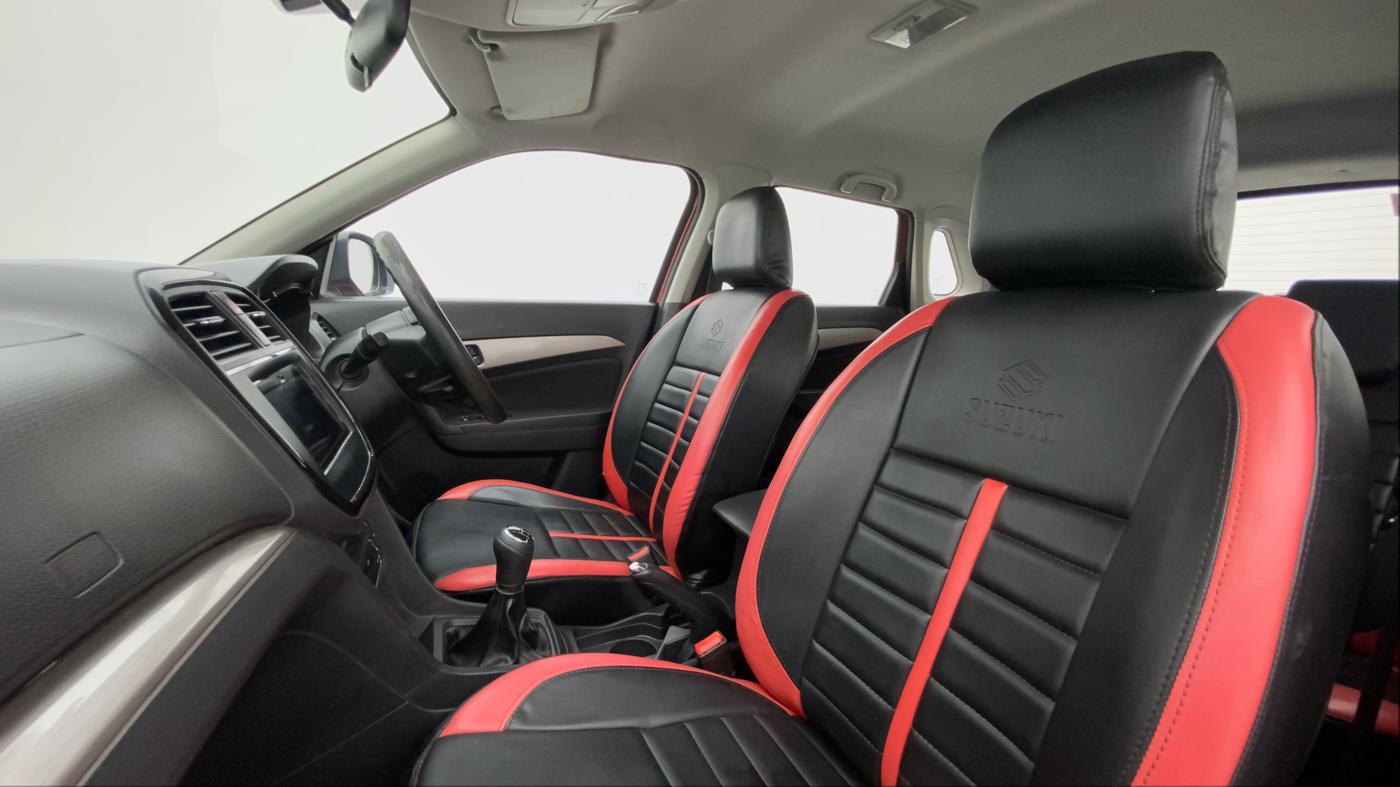 2017 Maruti Vitara Brezza ZDI PLUS DUAL TONE, Diesel, Manual, 1,03,256 km, Right Side Front Door Cabin
