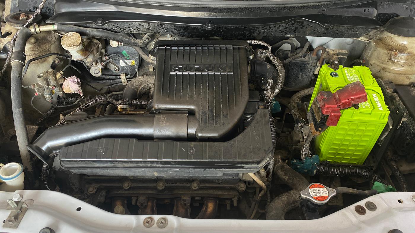 2017 Maruti Swift VXI, Petrol, Manual, 25,738 km, Engine View