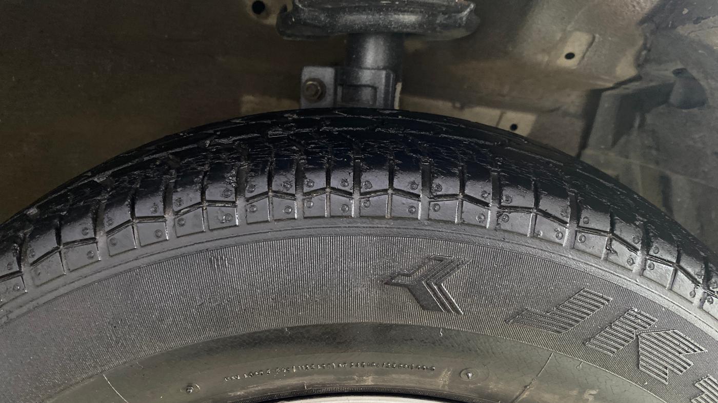 2017 Maruti Swift VXI, Petrol, Manual, 25,738 km, Right Front Tyre Tread