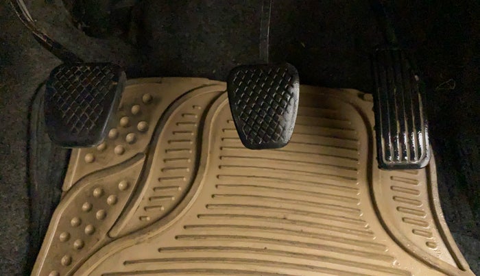 2013 Honda Brio S MT, Petrol, Manual, 66,653 km, Pedals