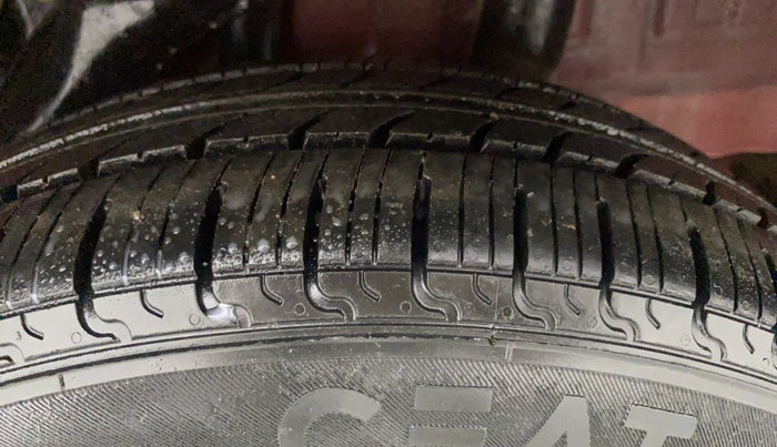 2013 Honda Brio S MT, Petrol, Manual, 66,653 km, Left Rear Tyre Tread