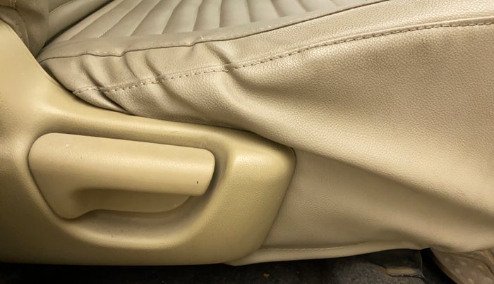 2013 Honda Brio S MT, Petrol, Manual, 66,653 km, Driver Side Adjustment Panel