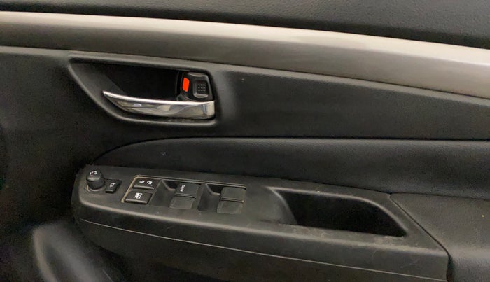 2016 Maruti Ciaz ZXI+ RS, Petrol, Manual, 76,161 km, Driver Side Door Panels Control