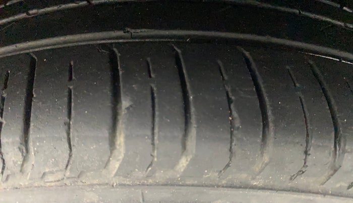 2019 Hyundai Elite i20 ASTA 1.2 (O), Petrol, Manual, 68,908 km, Right Front Tyre Tread