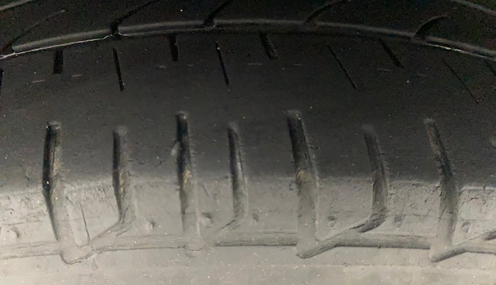 2019 Hyundai Elite i20 ASTA 1.2 (O), Petrol, Manual, 68,908 km, Right Rear Tyre Tread