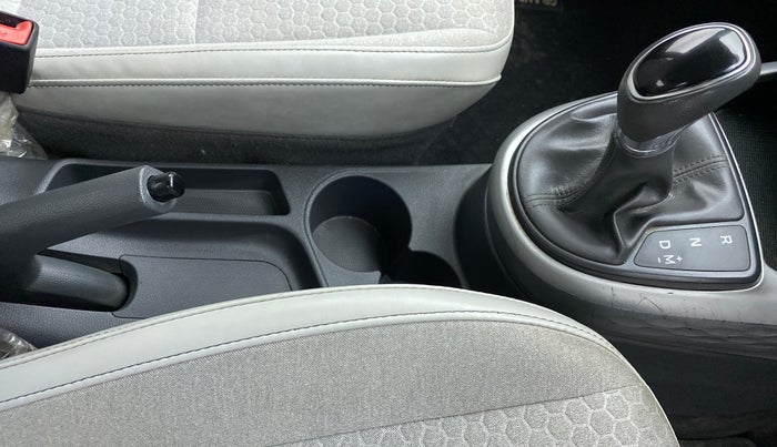 2021 Hyundai GRAND I10 NIOS MAGNA 1.2 AT, Petrol, Automatic, 52,180 km, Gear Lever