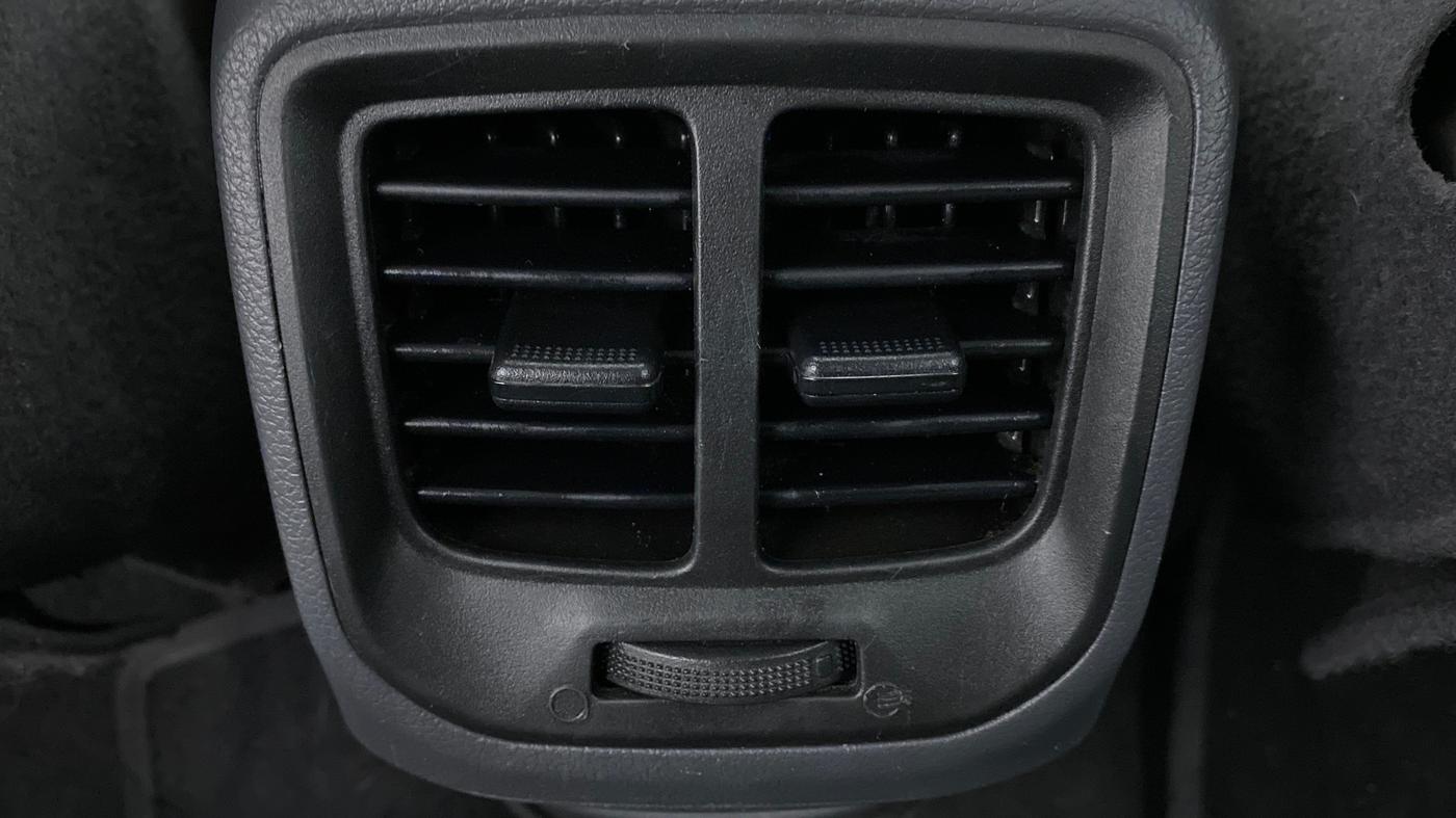 2021 Hyundai GRAND I10 NIOS MAGNA 1.2 AT, Petrol, Automatic, 52,180 km, Rear AC Vents