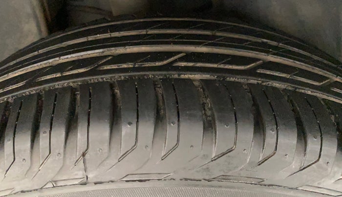 2017 Jeep Compass LONGITUDE 2.0 DIESEL, Diesel, Manual, 77,884 km, Right Rear Tyre Tread