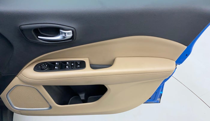 2017 Jeep Compass LONGITUDE 2.0 DIESEL, Diesel, Manual, 77,884 km, Driver Side Door Panels Control