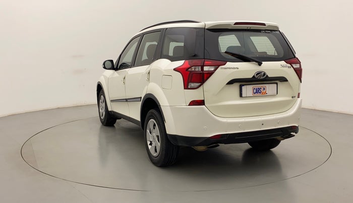 2018 Mahindra XUV500 W7, Diesel, Manual, 1,05,759 km, Left Back Diagonal