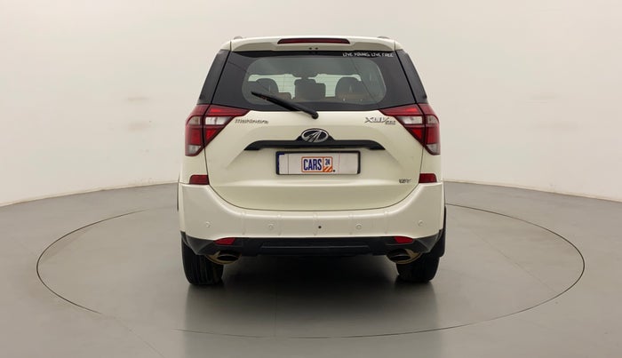 2018 Mahindra XUV500 W7, Diesel, Manual, 1,05,759 km, Back/Rear
