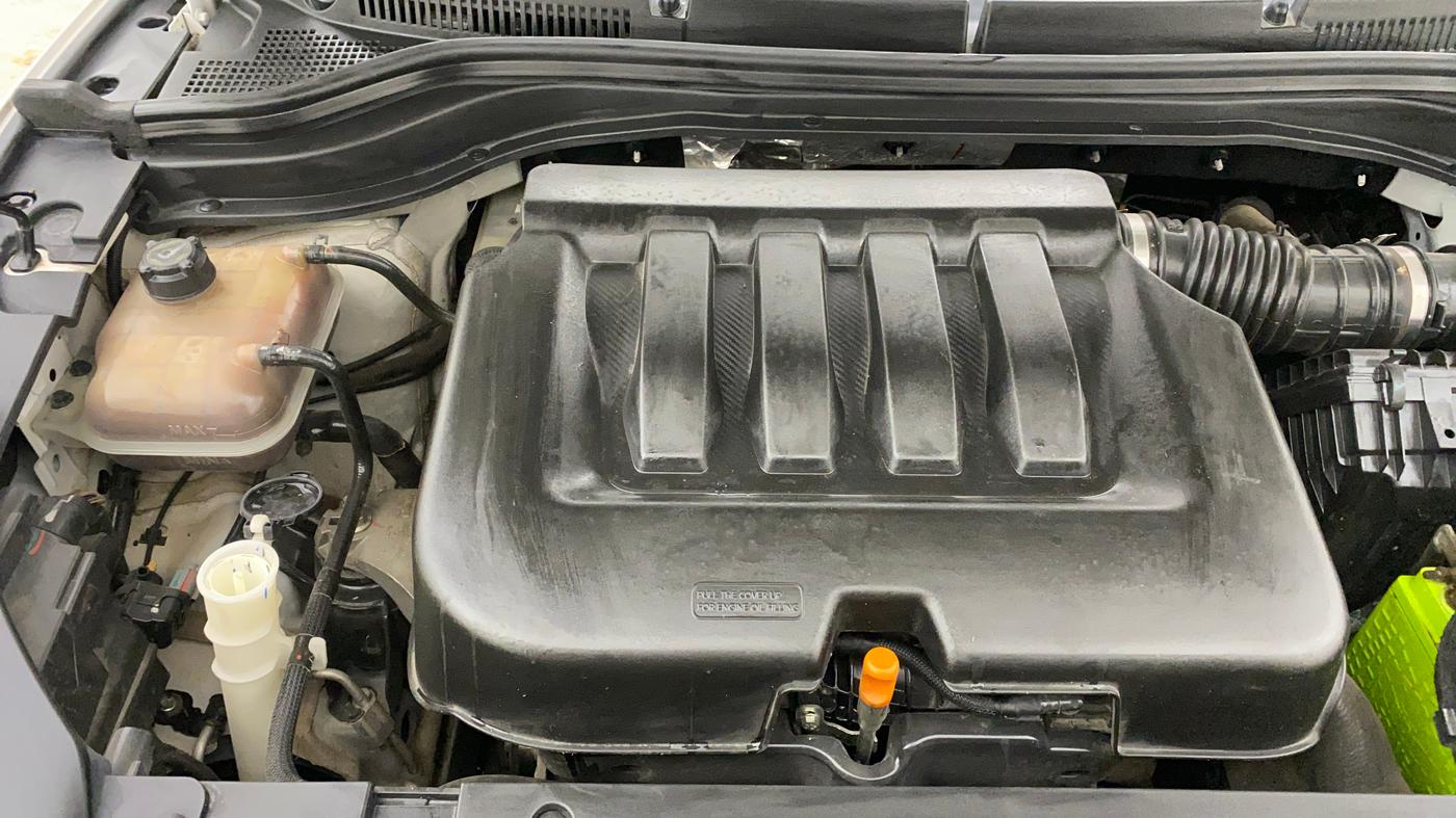 2022 Mahindra XUV700 AX 7 LUXURY P AT 7 STR, Petrol, Automatic, 63,719 km, Engine View - Right