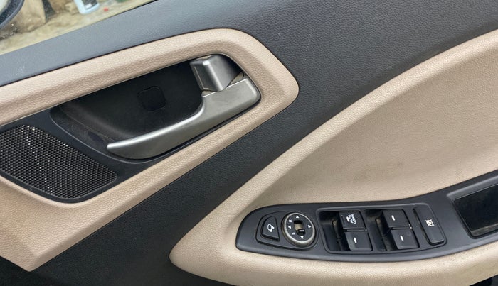 2015 Hyundai Elite i20 ASTA 1.2 (O), Petrol, Manual, 98,299 km, Driver Side Door Panels Control