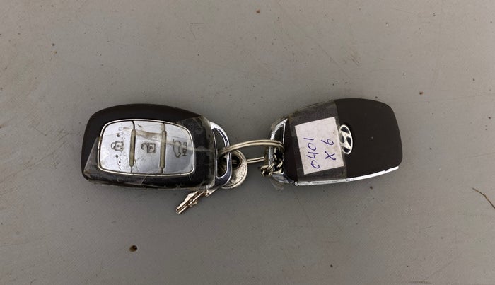 2015 Hyundai Elite i20 ASTA 1.2 (O), Petrol, Manual, 98,299 km, Key Close Up