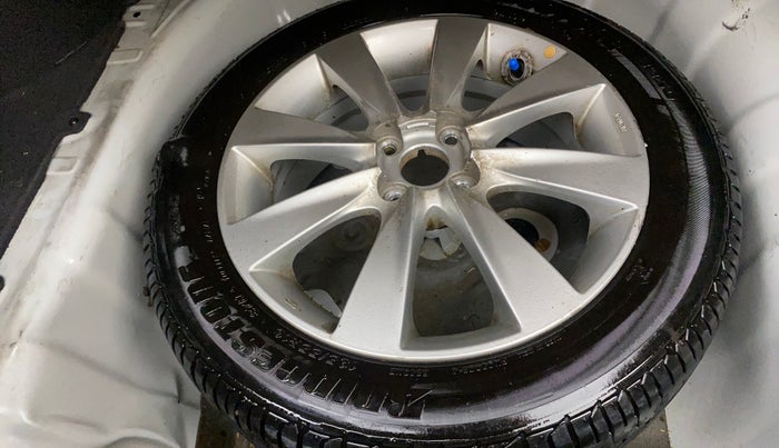 2013 Hyundai Verna FLUIDIC 1.6 CRDI SX, Diesel, Manual, 58,346 km, Spare Tyre