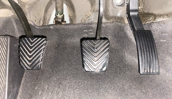 2013 Hyundai Verna FLUIDIC 1.6 CRDI SX, Diesel, Manual, 58,346 km, Pedals