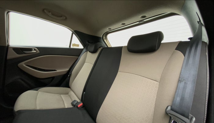 2014 Hyundai Elite i20 ASTA 1.2, Petrol, Manual, 75,552 km, Right Side Rear Door Cabin