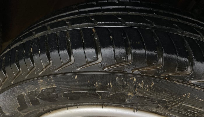 2016 Renault Kwid RXT 0.8, Petrol, Manual, 39,456 km, Right Front Tyre Tread