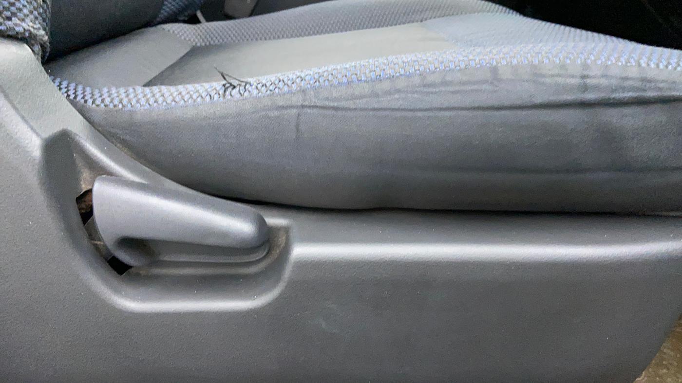 2011 Maruti Wagon R 1.0 VXI, Petrol, Manual, 69,747 km, Driver Side Adjustment Panel