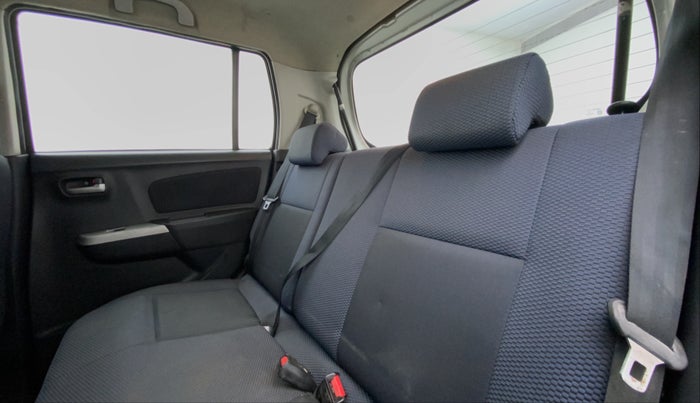 2011 Maruti Wagon R 1.0 VXI, Petrol, Manual, 69,747 km, Right Side Rear Door Cabin