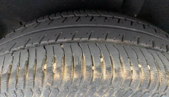 2017 Ford Ecosport TITANIUM 1.5L PETROL, Petrol, Manual, 29,910 km, Left Rear Tyre Tread
