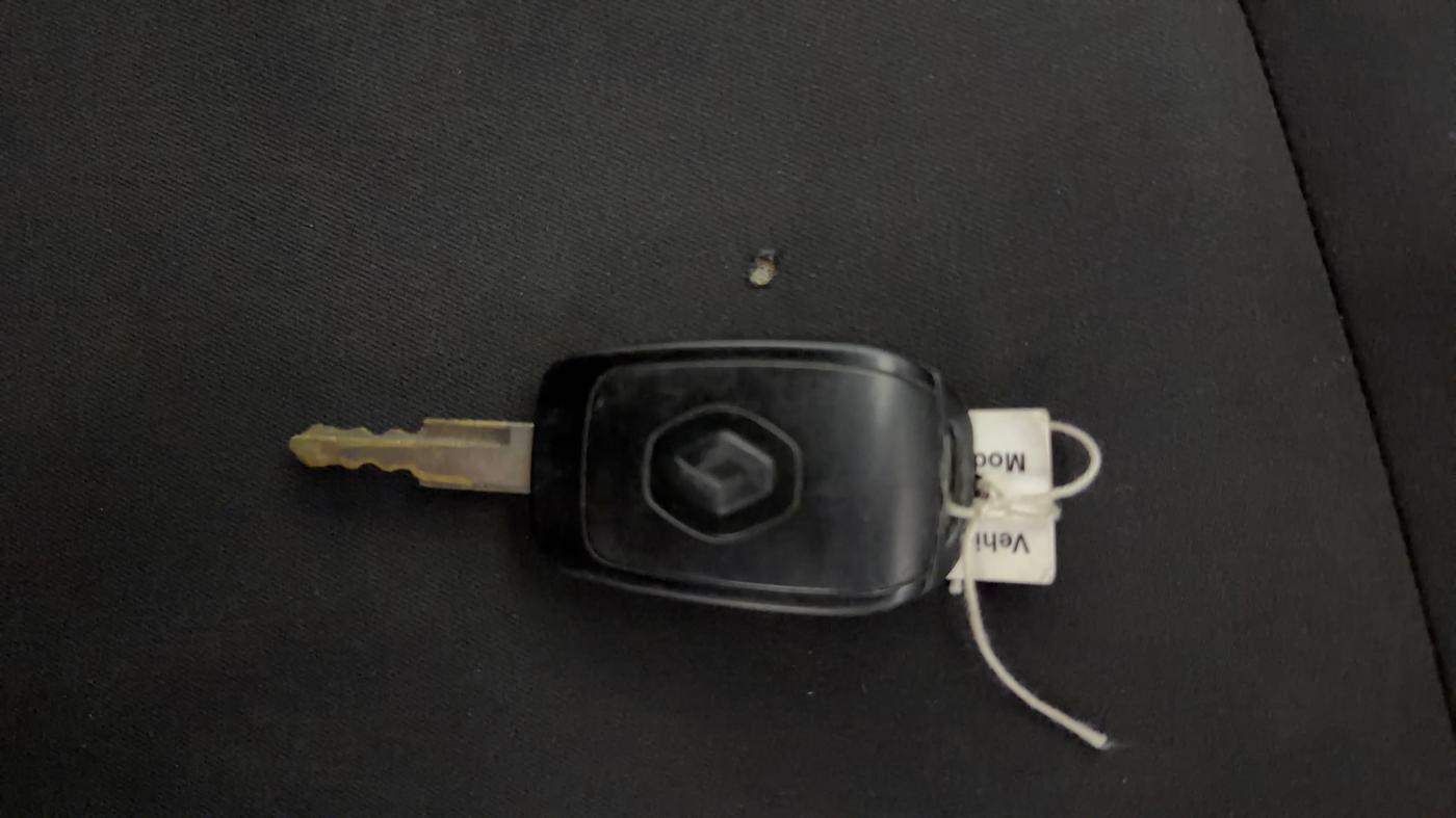 2019 Renault Kwid CLIMBER 1.0 AMT (O), Petrol, Automatic, 40,515 km, Key Close Up