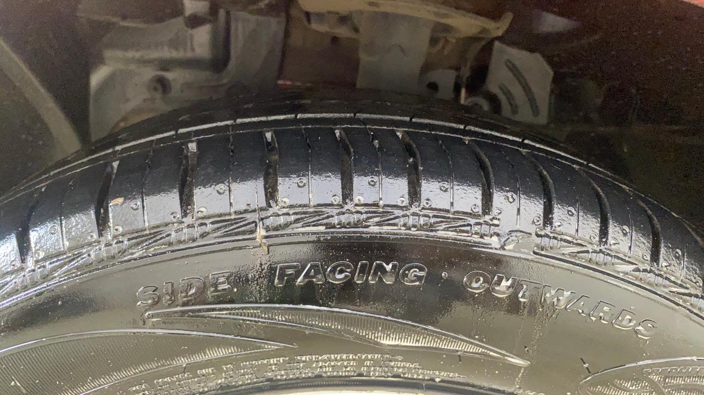 2019 Ford Figo Aspire TREND PLUS 1.2 PETROL, Petrol, Manual, 96,229 km, Left Front Tyre Tread