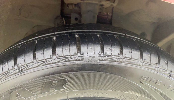 2019 Ford Figo Aspire TREND PLUS 1.2 PETROL, Petrol, Manual, 96,229 km, Right Front Tyre Tread