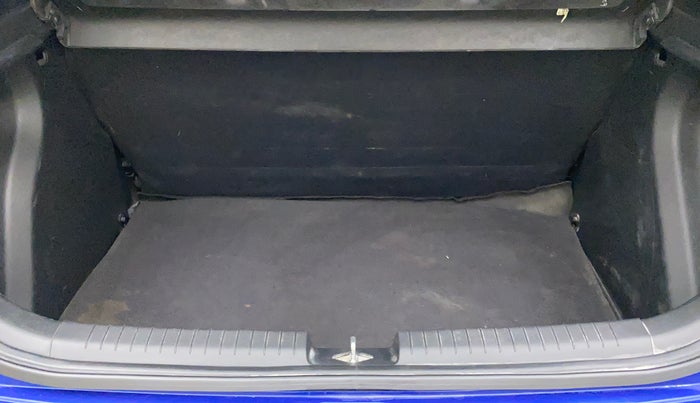 2016 Hyundai Elite i20 SPORTZ 1.2, Petrol, Manual, 84,801 km, Boot Inside