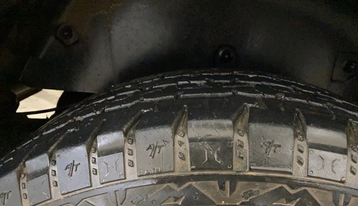 2023 Mahindra Thar LX PETROL HT 4WD AT, Petrol, Automatic, 38,821 km, Right Rear Tyre Tread