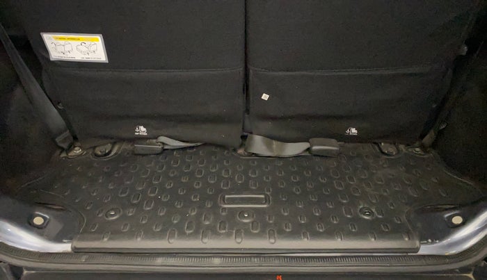 2023 Mahindra Thar LX PETROL HT 4WD AT, Petrol, Automatic, 38,821 km, Boot Inside