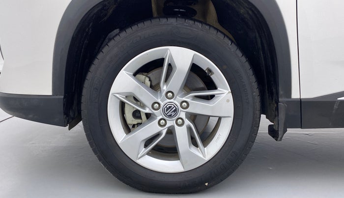 2021 MG HECTOR PLUS SUPER HYBRID 1.5 7STR, Petrol, Manual, 22,593 km, Left Front Wheel