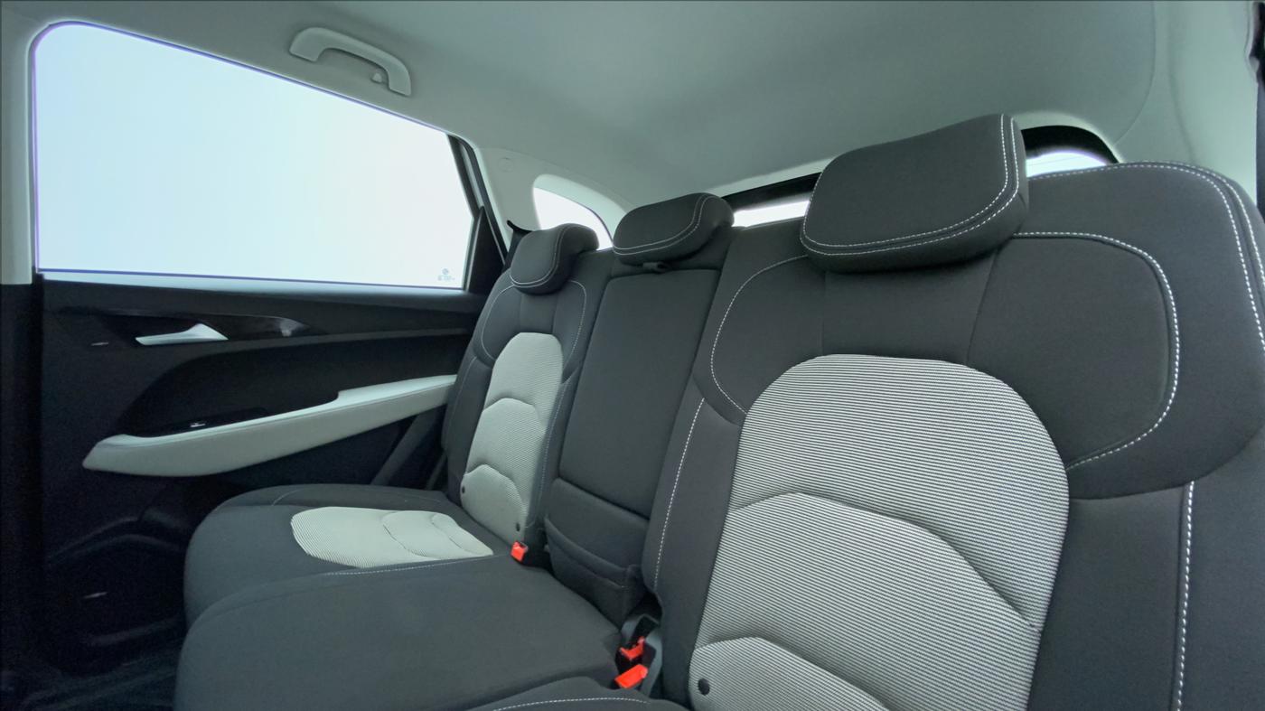 2021 MG HECTOR PLUS SUPER HYBRID 1.5 7STR, Petrol, Manual, 22,593 km, Right Side Rear Door Cabin