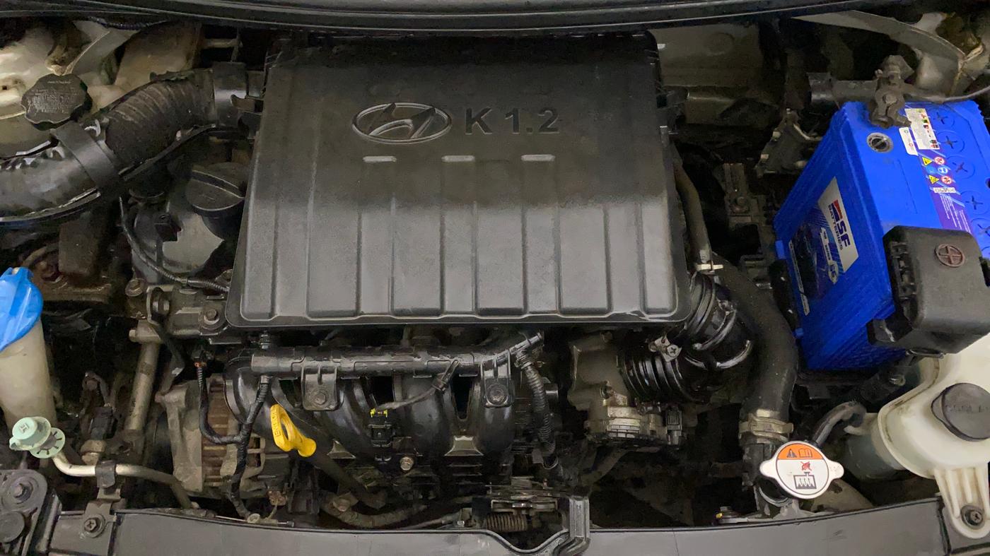 2015 Hyundai Xcent S 1.2, Petrol, Manual, 18,297 km, Engine View