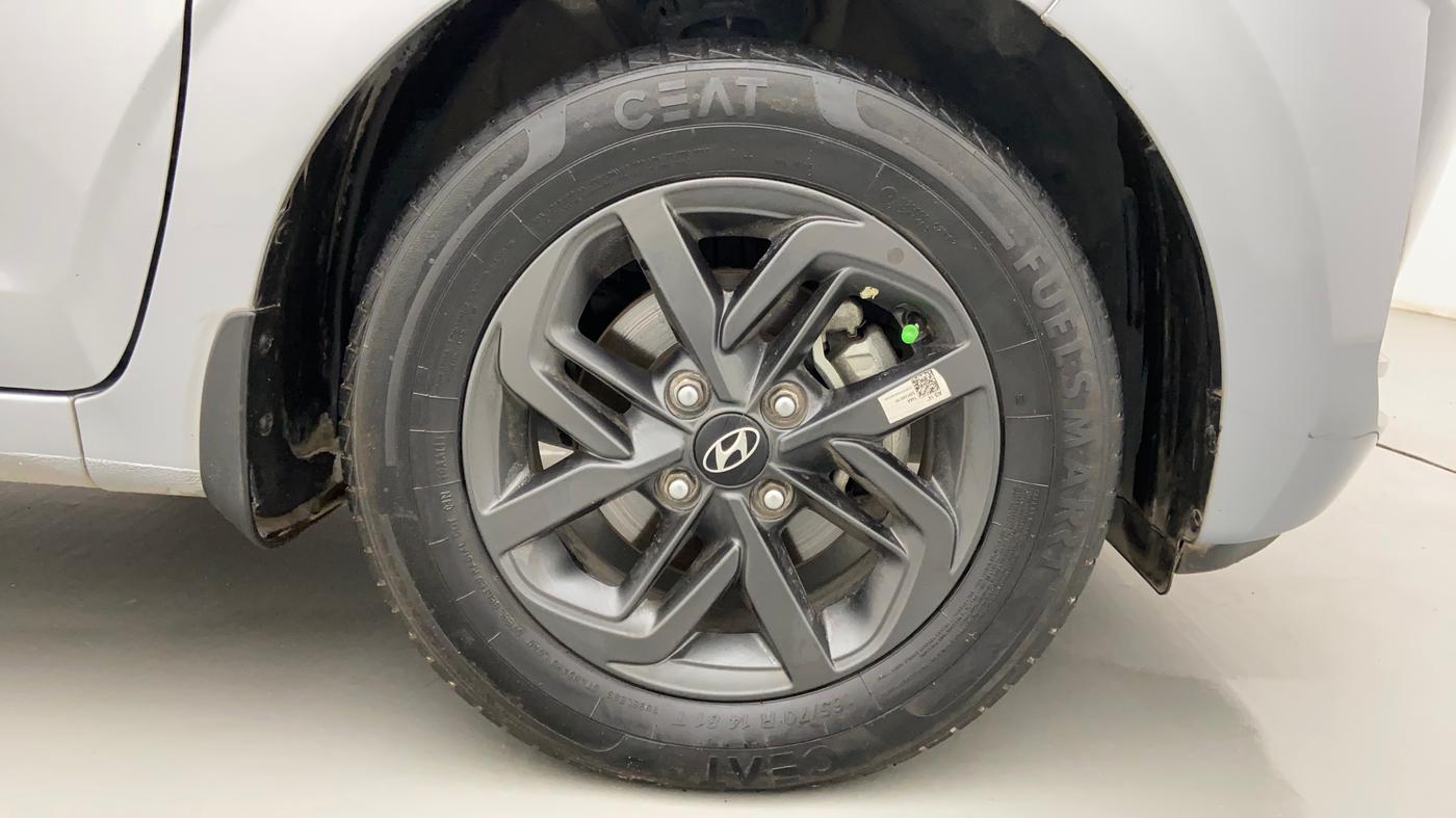 2021 Hyundai GRAND I10 NIOS SPORTZ U2 AMT 1.2 CRDI, Diesel, Automatic, 40,490 km, Right Front Wheel