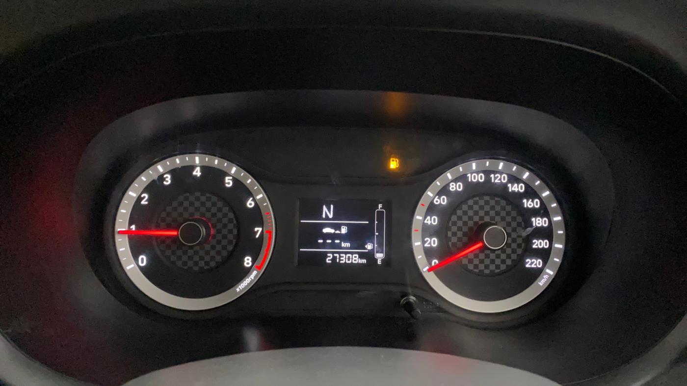 2021 Hyundai GRAND I10 NIOS MAGNA AMT 1.2 KAPPA VTVT, Petrol, Automatic, 27,300 km, Odometer Image