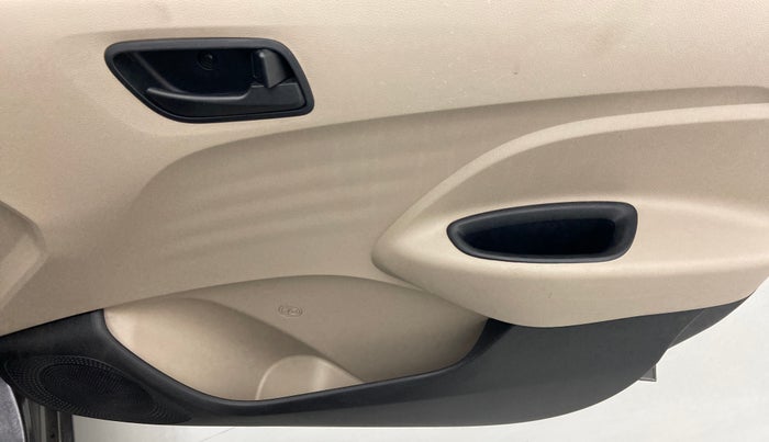 2020 Hyundai NEW SANTRO MAGNA, Petrol, Manual, 17,851 km, Driver Side Door Panels Control