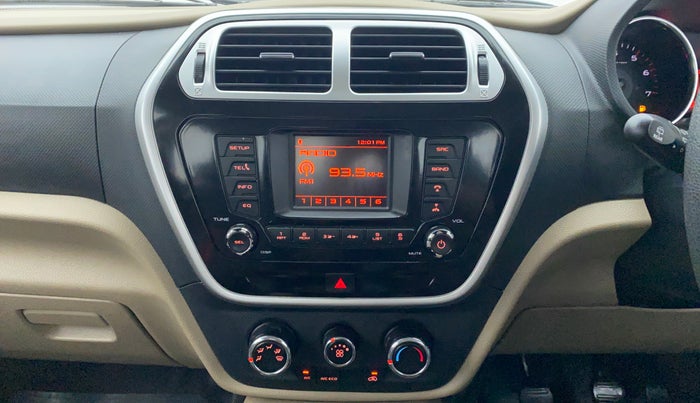 2017 Mahindra TUV300 T8, Diesel, Manual, 30,962 km, Air Conditioner
