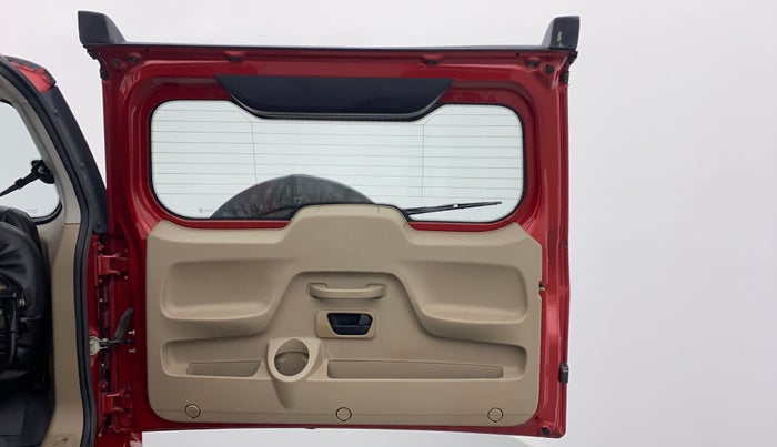 2017 Mahindra TUV300 T8, Diesel, Manual, 30,962 km, Boot Door Open