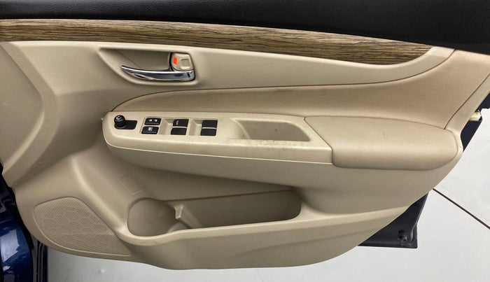 2022 Maruti Ciaz DELTA 1.5 SHVS MT PETROL, Petrol, Manual, 39,846 km, Driver Side Door Panels Control