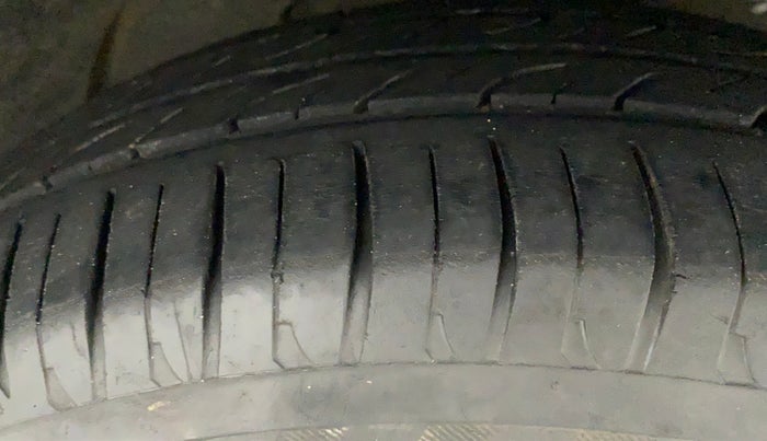 2014 Tata Zest XT RT, Petrol, Manual, 86,483 km, Right Front Tyre Tread
