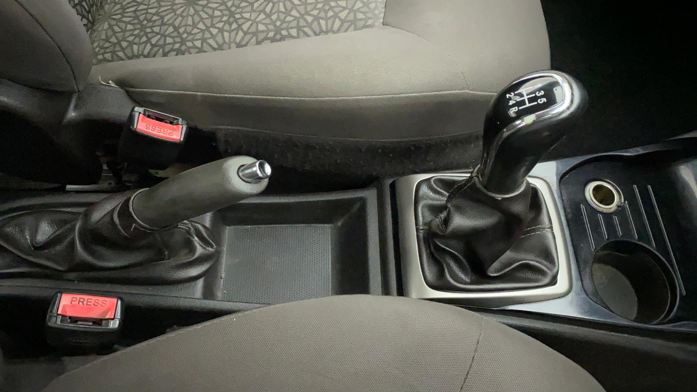 2014 Tata Zest XT RT, Petrol, Manual, 86,483 km, Gear Lever