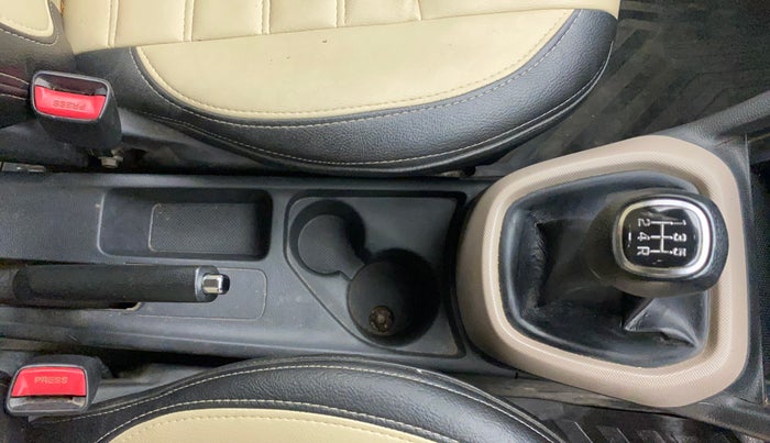 2015 Hyundai Xcent S (O) 1.2, Petrol, Manual, 90,590 km, Gear Lever
