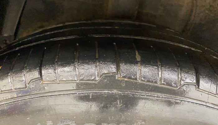 2015 Hyundai Xcent S (O) 1.2, Petrol, Manual, 90,590 km, Right Rear Tyre Tread