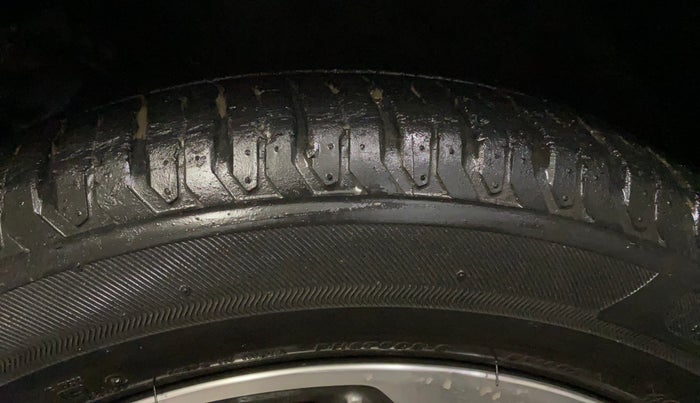2019 Hyundai Verna 1.6 VTVT SX, Petrol, Manual, 16,557 km, Left Rear Tyre Tread