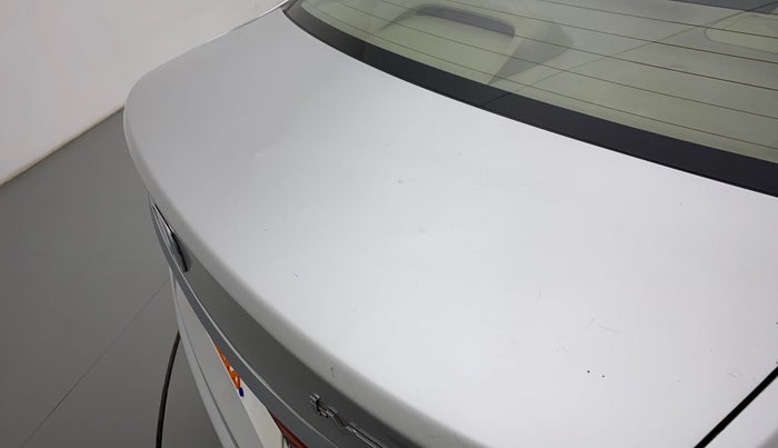 2017 Honda City 1.5L I-VTEC VX, Petrol, Manual, 76,709 km, Dicky (Boot door) - Slightly dented